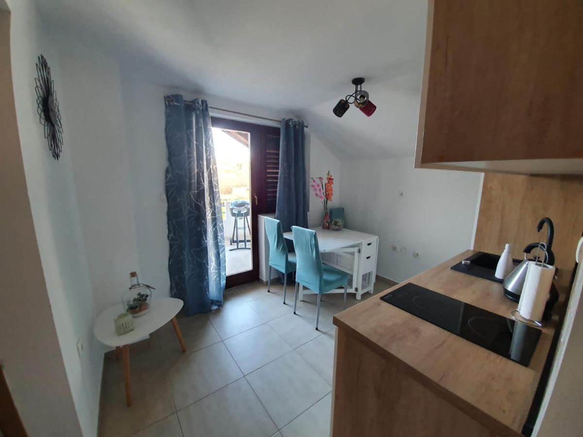 Apartment Magdalena Knin Bagian luar foto